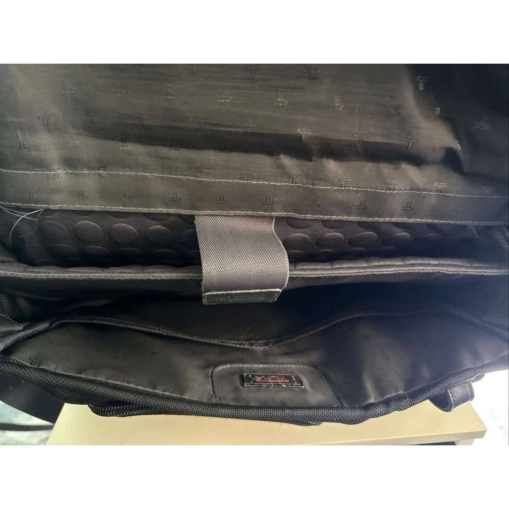 Tumi preowned decent